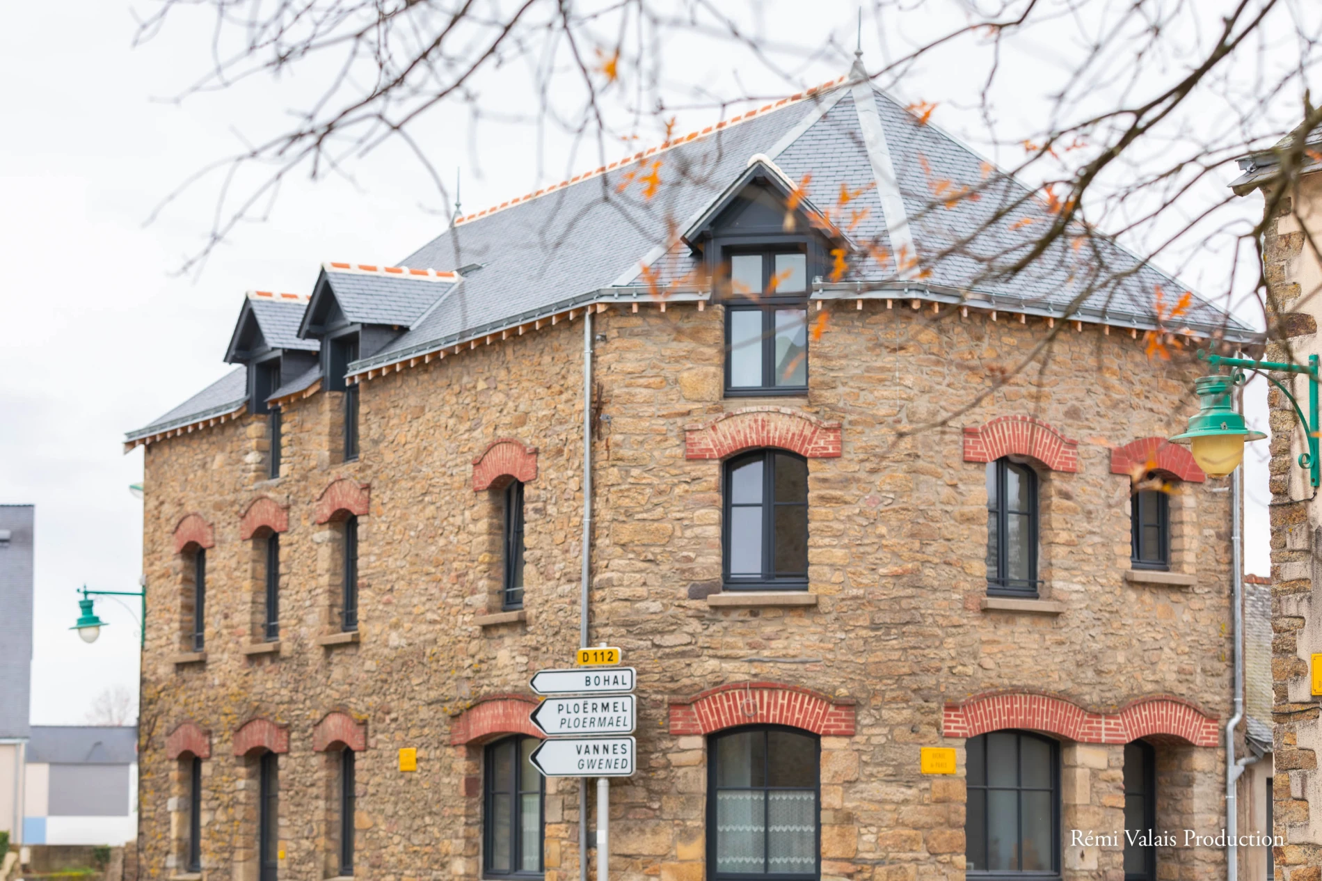 6 LOGTS PLEUCADEUC | © Partition Architecture